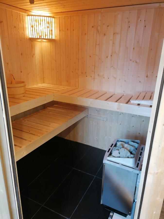 Ferienwohnung Christine Mit Sauna Und Whirlpool Utzerath Extérieur photo